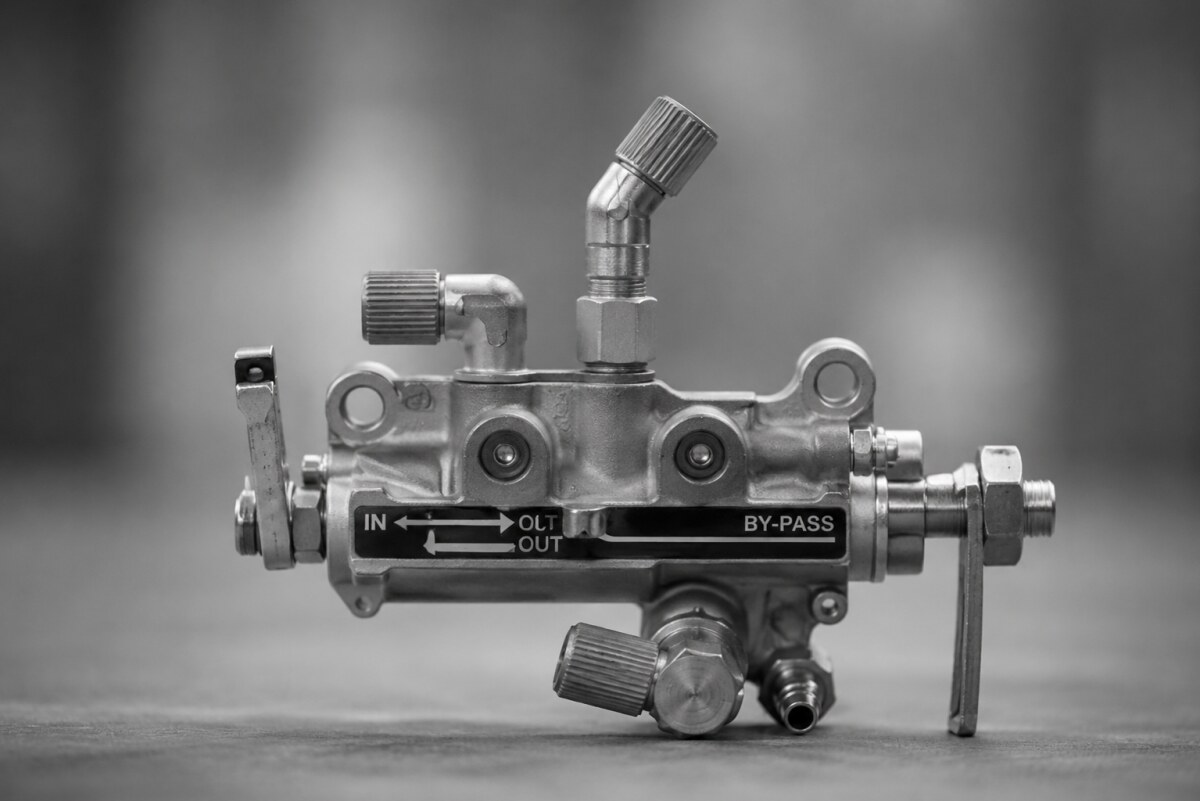 Fuel bypass valve with IN/OUT/BY-PASS markings